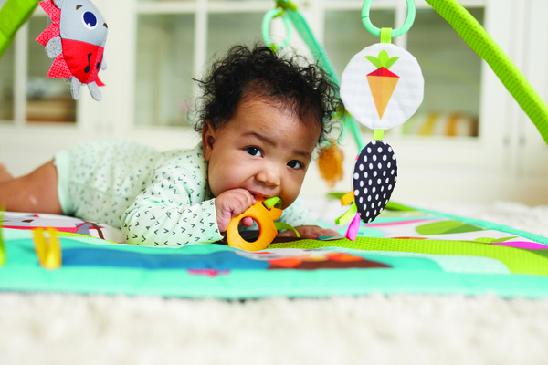 Розвиваючий квадратний килимок "Весела галявина"